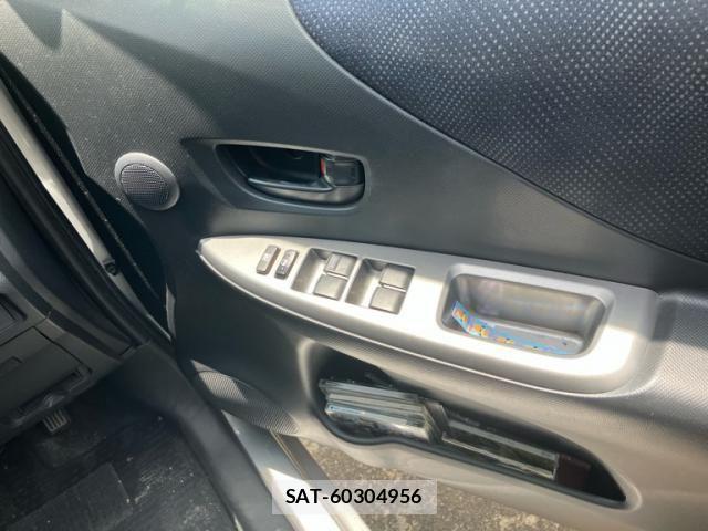Toyota RACTIS 2007-06 7619421-9