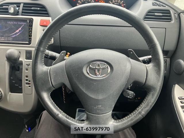 Toyota RACTIS 2009-08 7619418-15