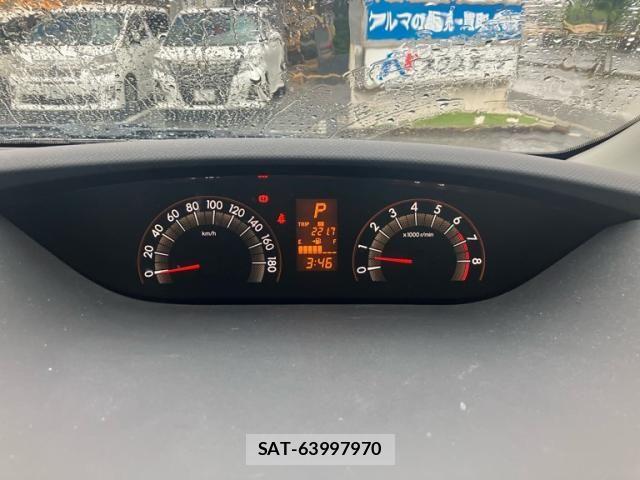 Toyota RACTIS 2009-08 7619418-16