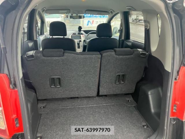 Toyota RACTIS 2009-08 7619418-7