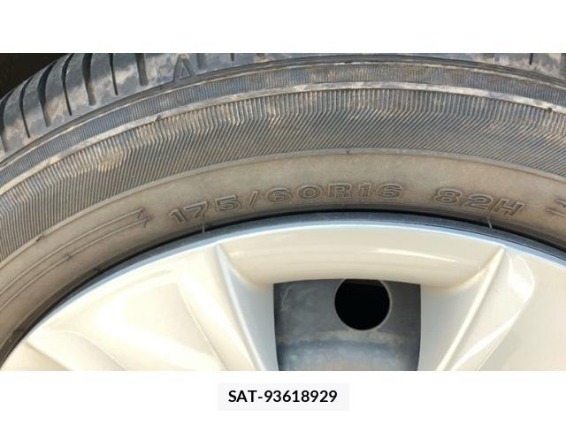 Toyota RACTIS 2008-03 7619420-8