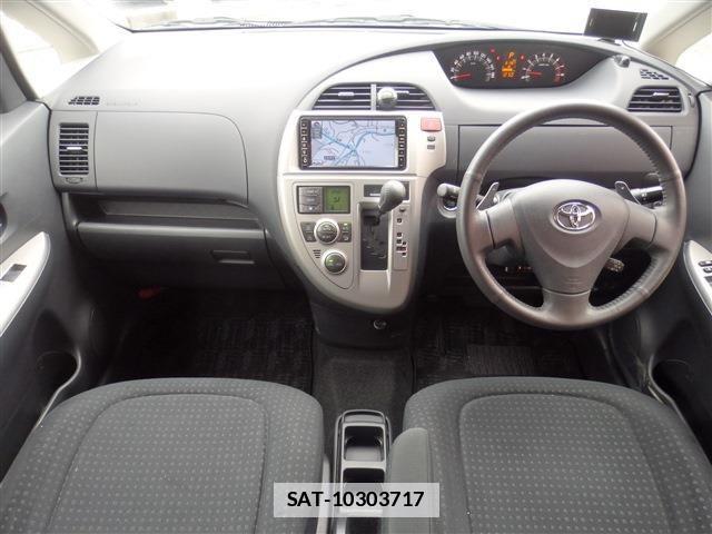 Toyota RACTIS 2009-07 7727610-25