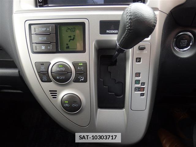 Toyota RACTIS 2009-07 7727610-29
