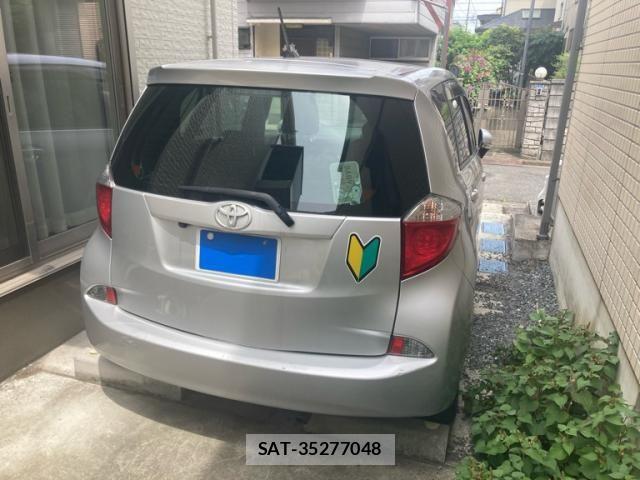 Toyota RACTIS 2011-05 7727614-2