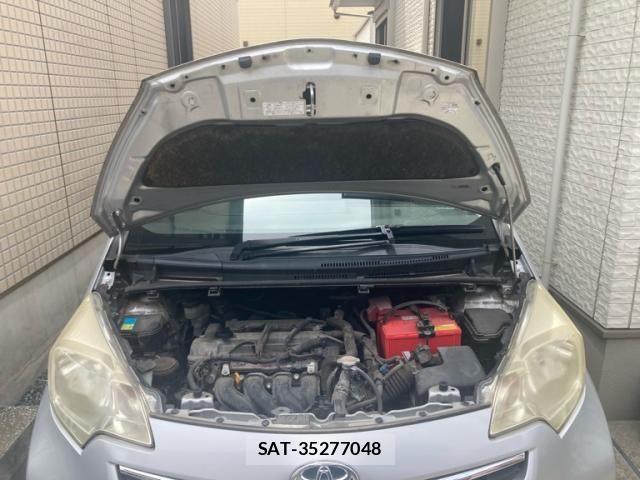 Toyota RACTIS 2011-05 7727614-7