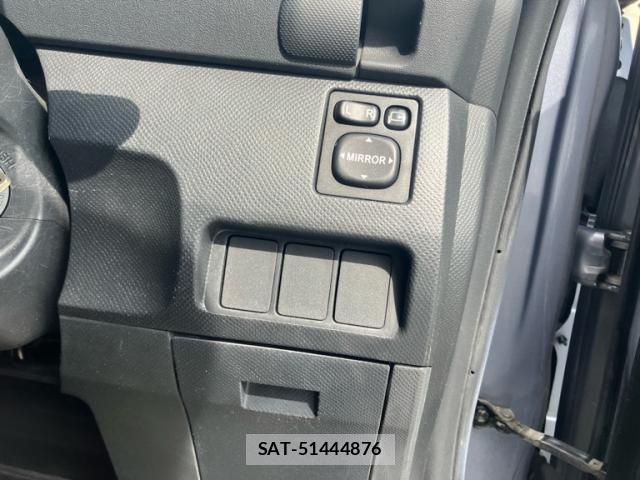 Toyota RACTIS 2009-09 7727618-11