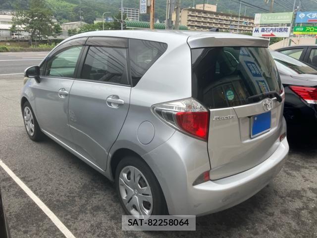 Toyota RACTIS 2011-11 7727616-0
