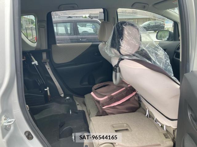 Toyota RACTIS 2005-12 7727619-9