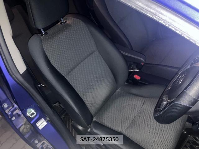 Toyota RACTIS 2016-03 7788522-12