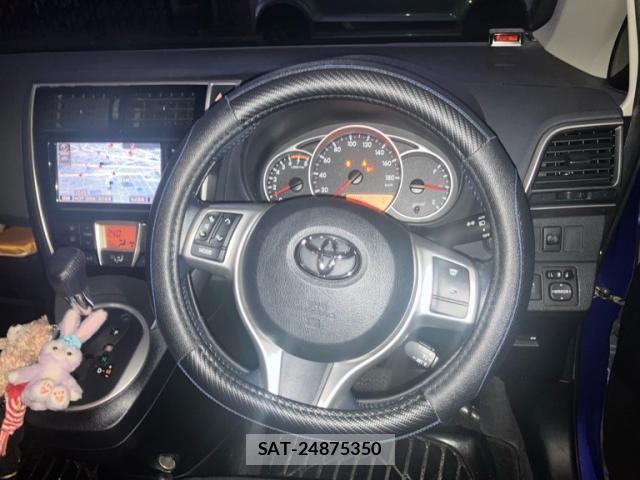 Toyota RACTIS 2016-03 7788522-14