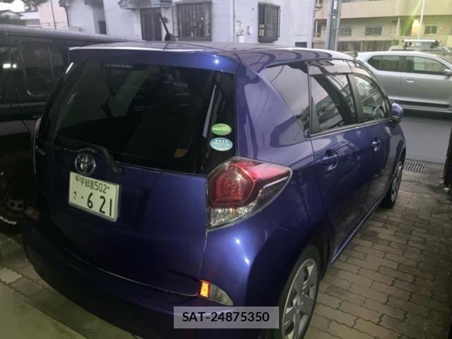 Toyota RACTIS 2016-03 7788522-3