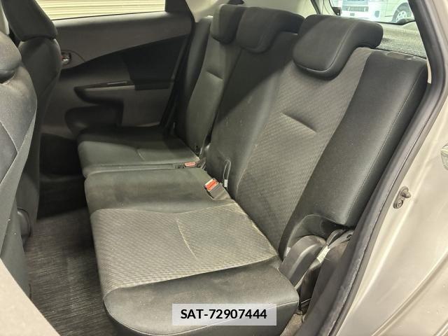 Toyota RACTIS 2012-01 7788519-18