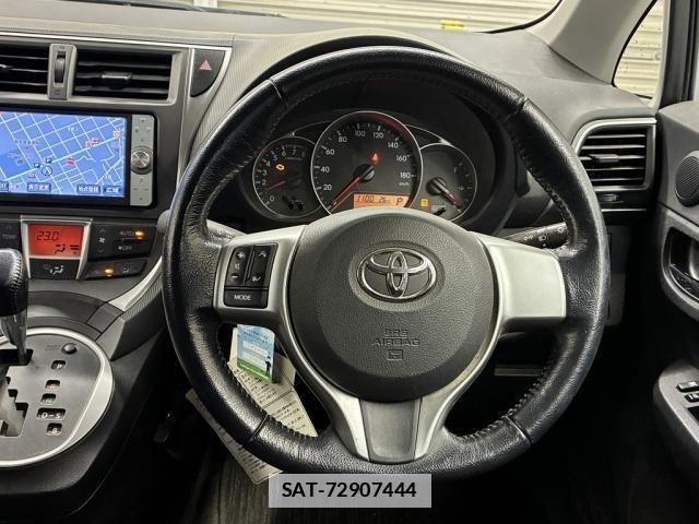 Toyota RACTIS 2012-01 7788519-20