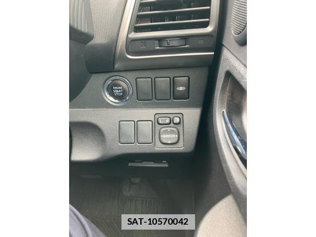 Toyota RACTIS 2011-09 7788520-18