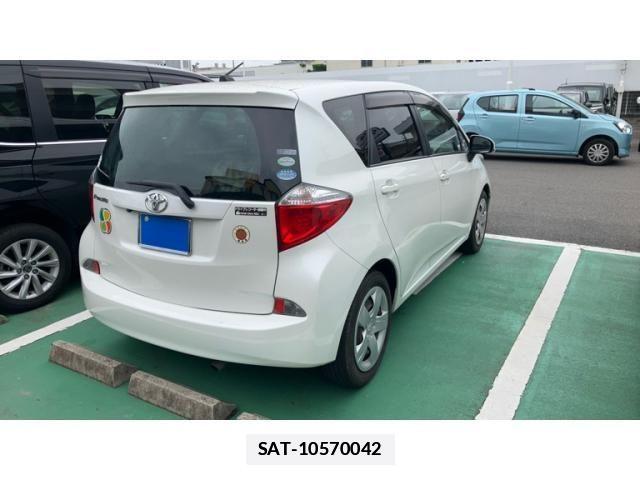 Toyota RACTIS 2011-09 7788520-1