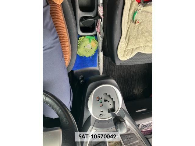 Toyota RACTIS 2011-09 7788520-21