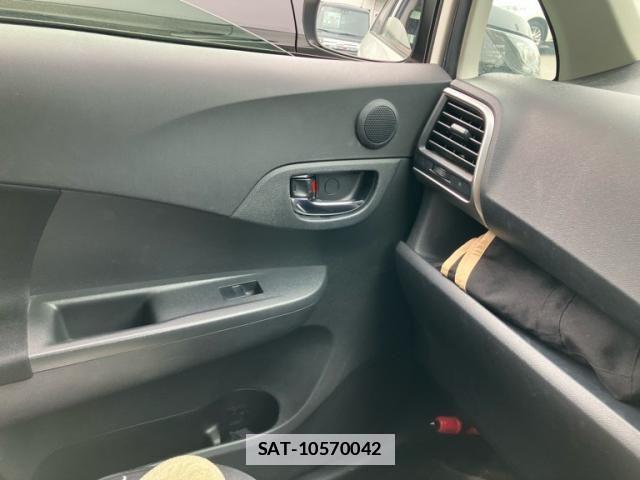 Toyota RACTIS 2011-09 7788520-24