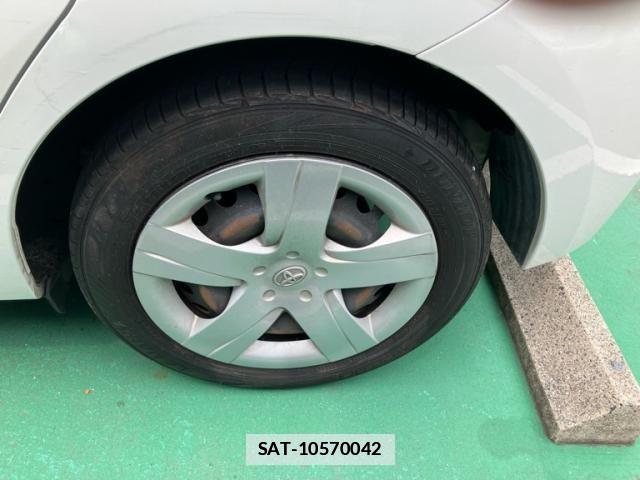 Toyota RACTIS 2011-09 7788520-7