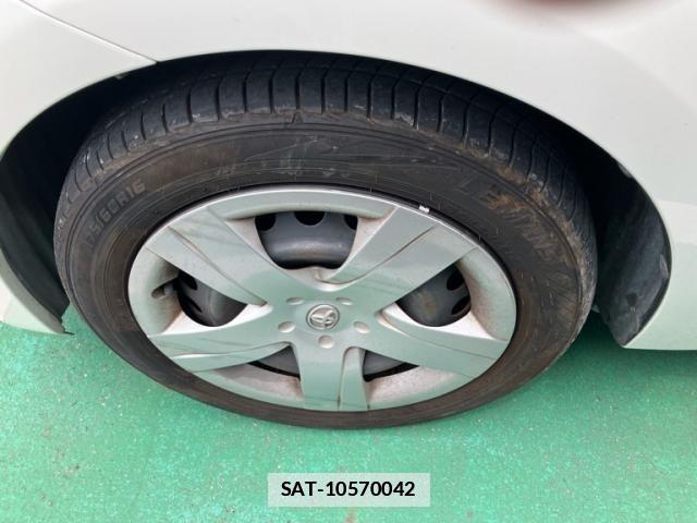 Toyota RACTIS 2011-09 7788520-8