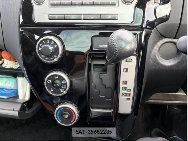 Toyota RACTIS 2005-12 7788517-13