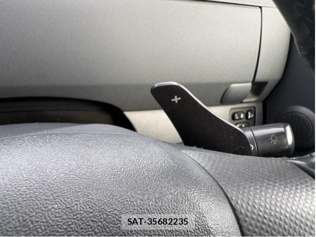 Toyota RACTIS 2005-12 7788517-15