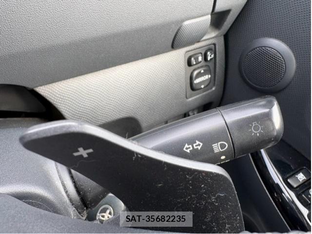Toyota RACTIS 2005-12 7788517-17