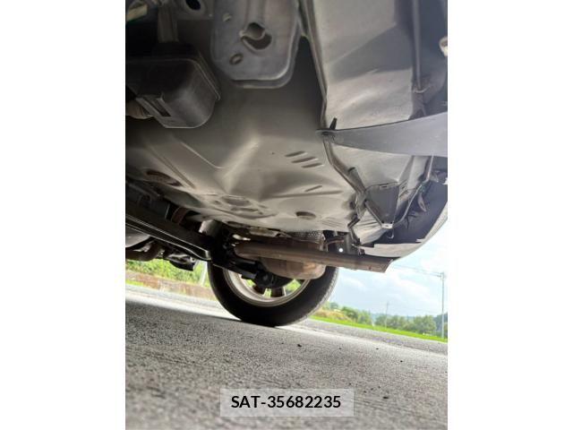 Toyota RACTIS 2005-12 7788517-21