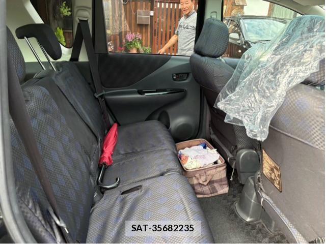 Toyota RACTIS 2005-12 7788517-4