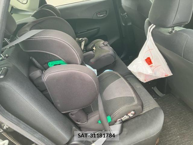 Toyota RACTIS 2012-08 7879032-11