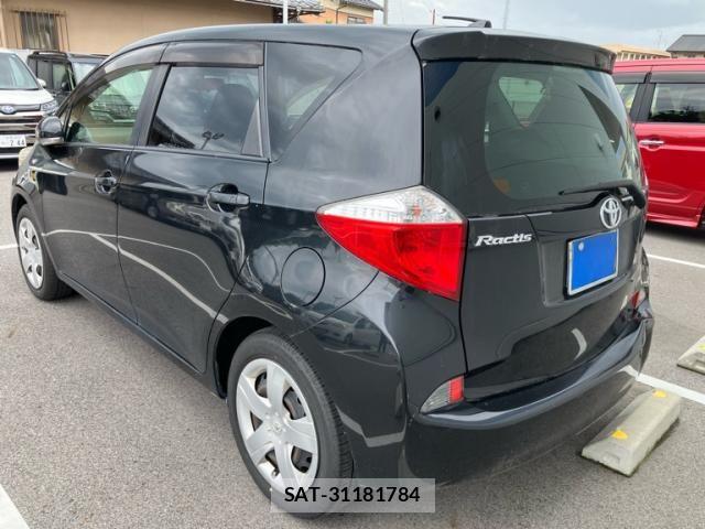Toyota RACTIS 2012-08 7879032-3