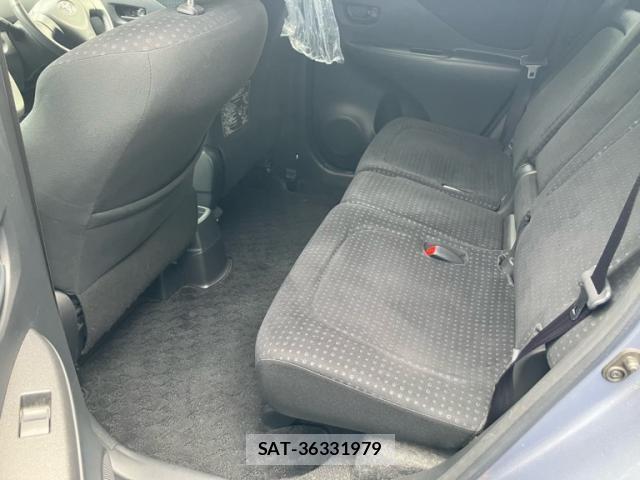 Toyota RACTIS 2008-09 7879033-17