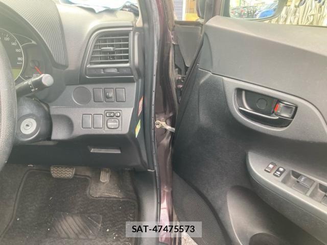 Toyota RACTIS 2012-07 7963407-18