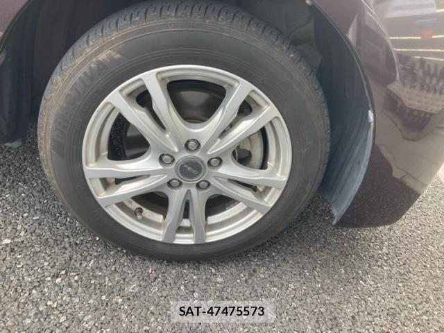 Toyota RACTIS 2012-07 7963407-5