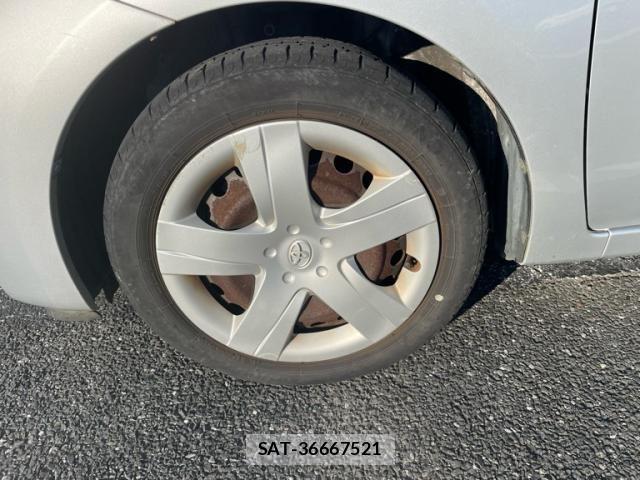 Toyota RACTIS 2012-03 7980739-9
