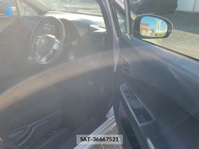 Toyota RACTIS 2012-03 7980739-12