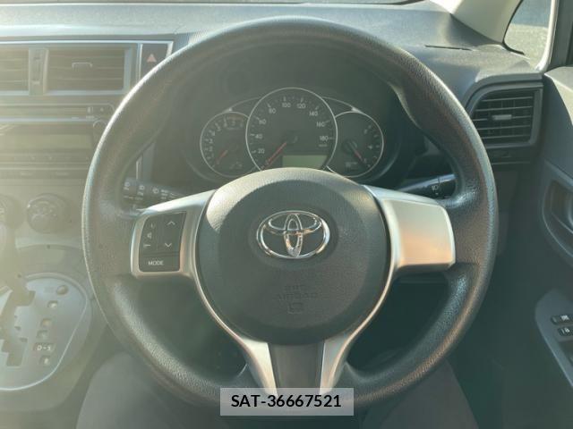 Toyota RACTIS 2012-03 7980739-17