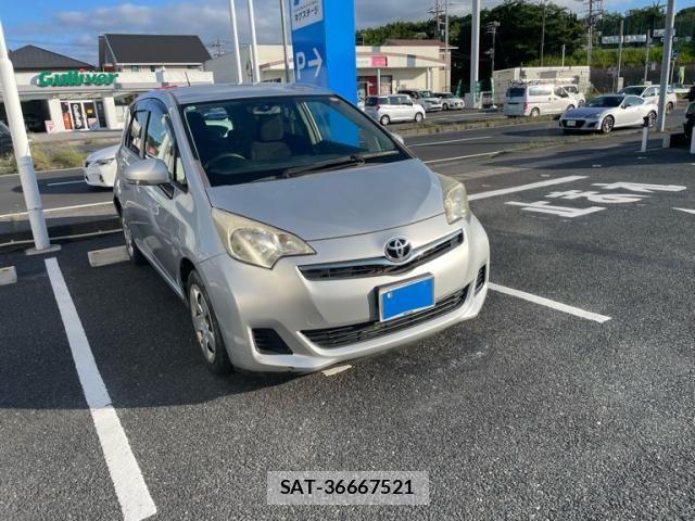 Toyota RACTIS 2012-03 7980739-3