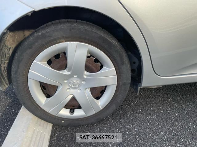 Toyota RACTIS 2012-03 7980739-8