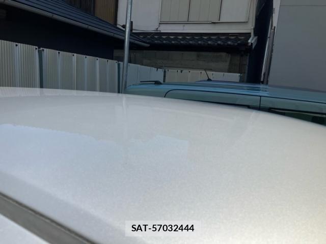Toyota RACTIS 2010-04 7980741-10