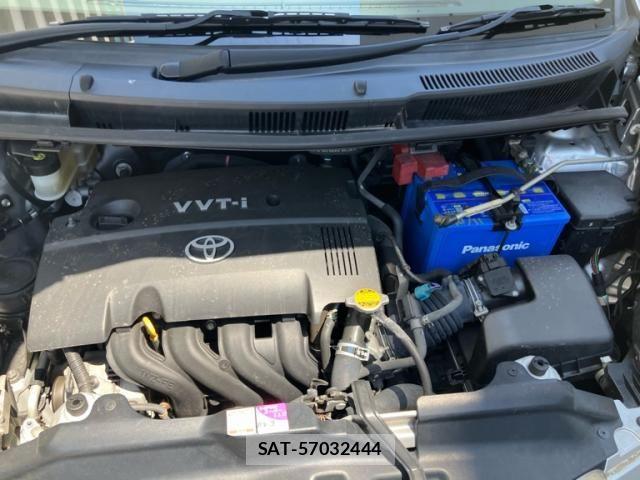 Toyota RACTIS 2010-04 7980741-12