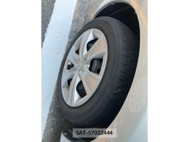Toyota RACTIS 2010-04 7980741-7
