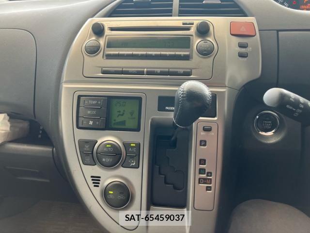 Toyota RACTIS 2006-04 7980740-18