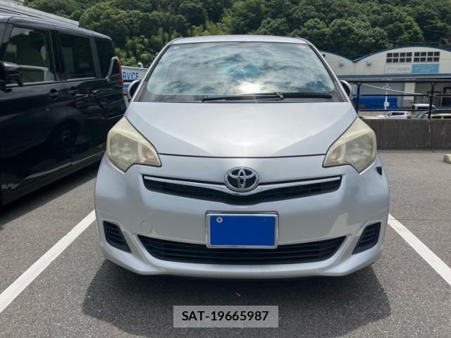 Toyota RACTIS 2011-11 7980738-0