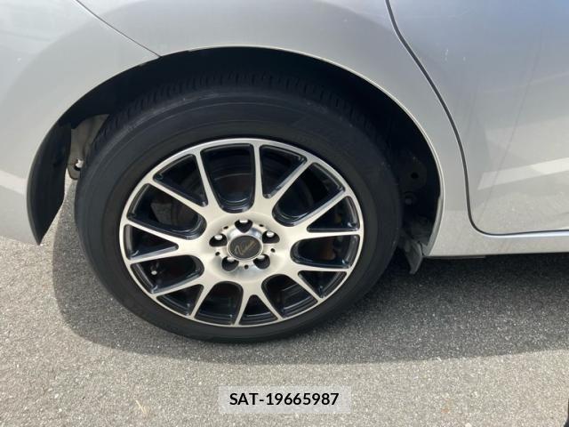 Toyota RACTIS 2011-11 7980738-6
