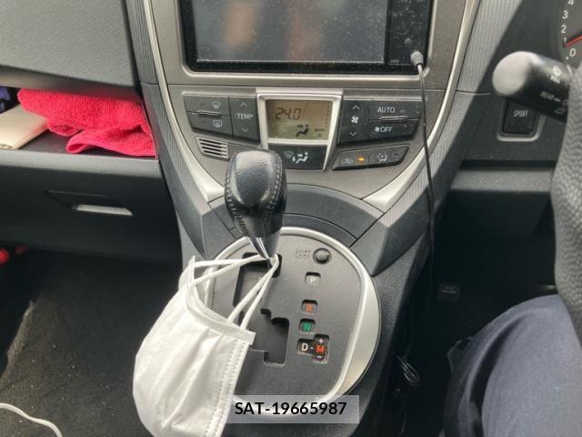 Toyota RACTIS 2011-11 7980738-19