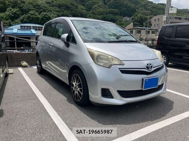 Toyota RACTIS 2011-11 7980738-1