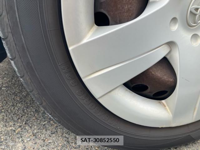 Toyota RACTIS 2013-05 8037829-10
