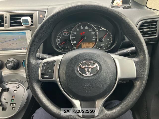 Toyota RACTIS 2013-05 8037829-11