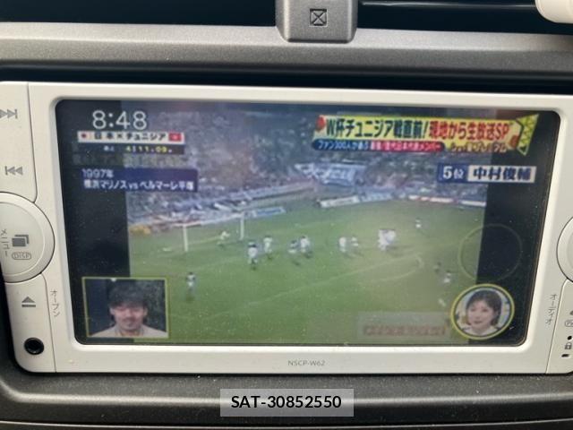 Toyota RACTIS 2013-05 8037829-18