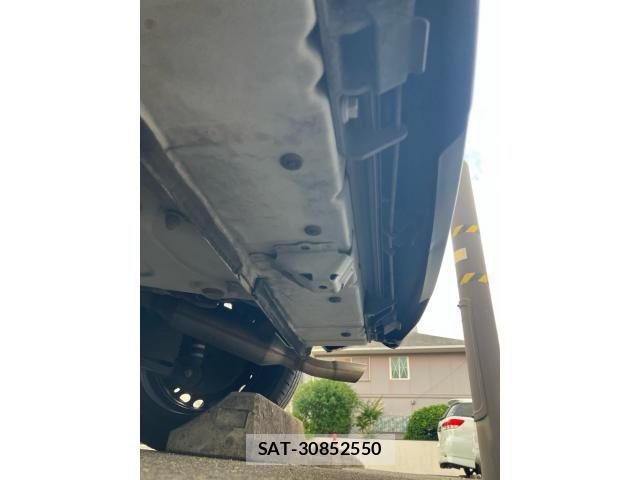 Toyota RACTIS 2013-05 8037829-28